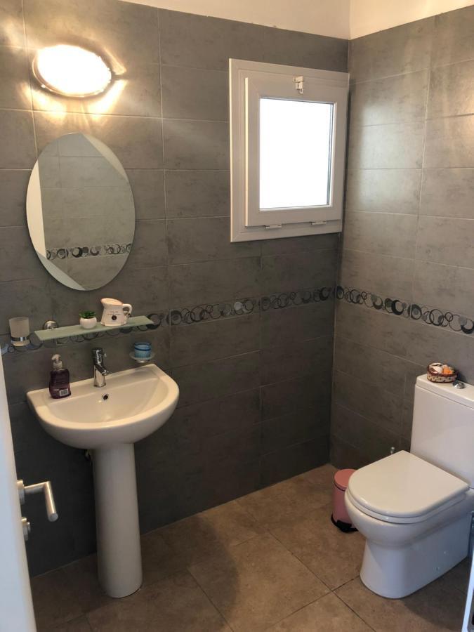Reflex Apartment Spacious&Comfortable Nicosia Exterior foto